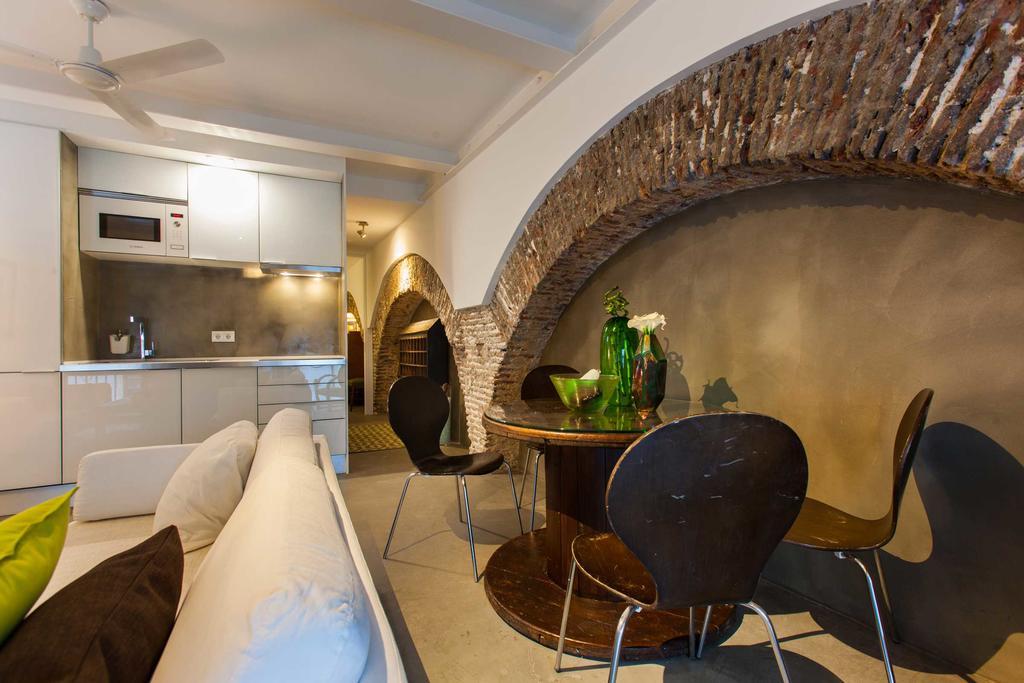 The Old Stables Chiado Apartments Lisboa Rum bild