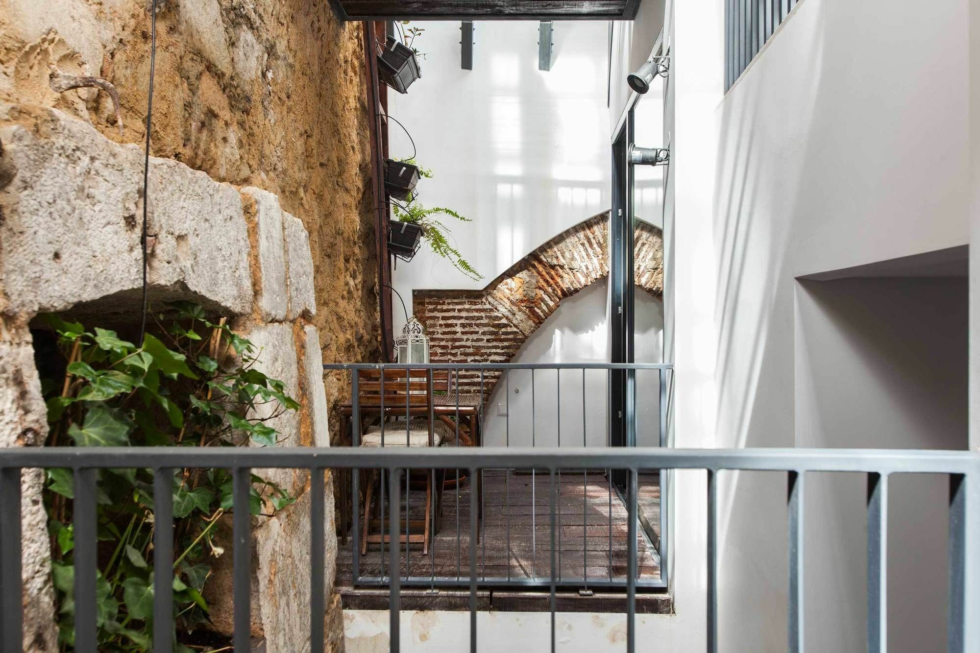 The Old Stables Chiado Apartments Lisboa Exteriör bild